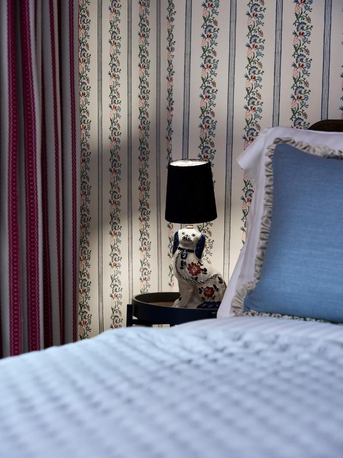 Townhouse Suites- Abbey Row Malmesbury Extérieur photo