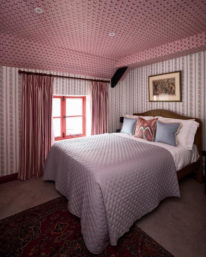 Townhouse Suites- Abbey Row Malmesbury Extérieur photo