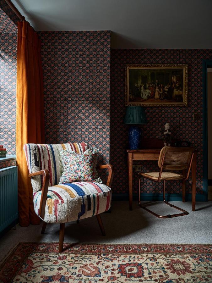 Townhouse Suites- Abbey Row Malmesbury Extérieur photo