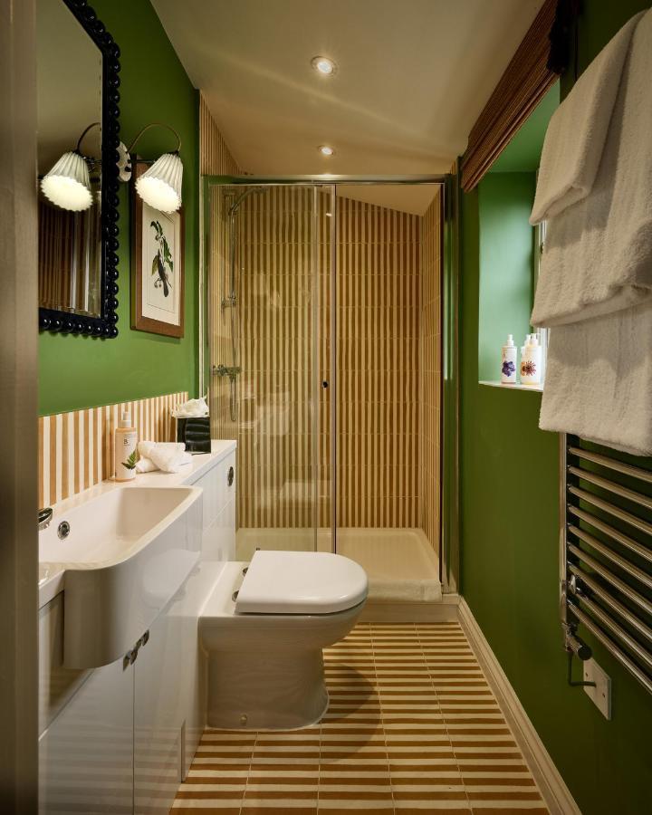 Townhouse Suites- Abbey Row Malmesbury Extérieur photo