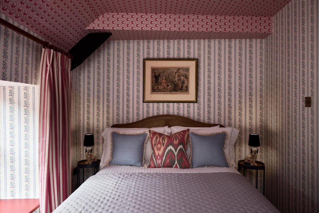 Townhouse Suites- Abbey Row Malmesbury Extérieur photo