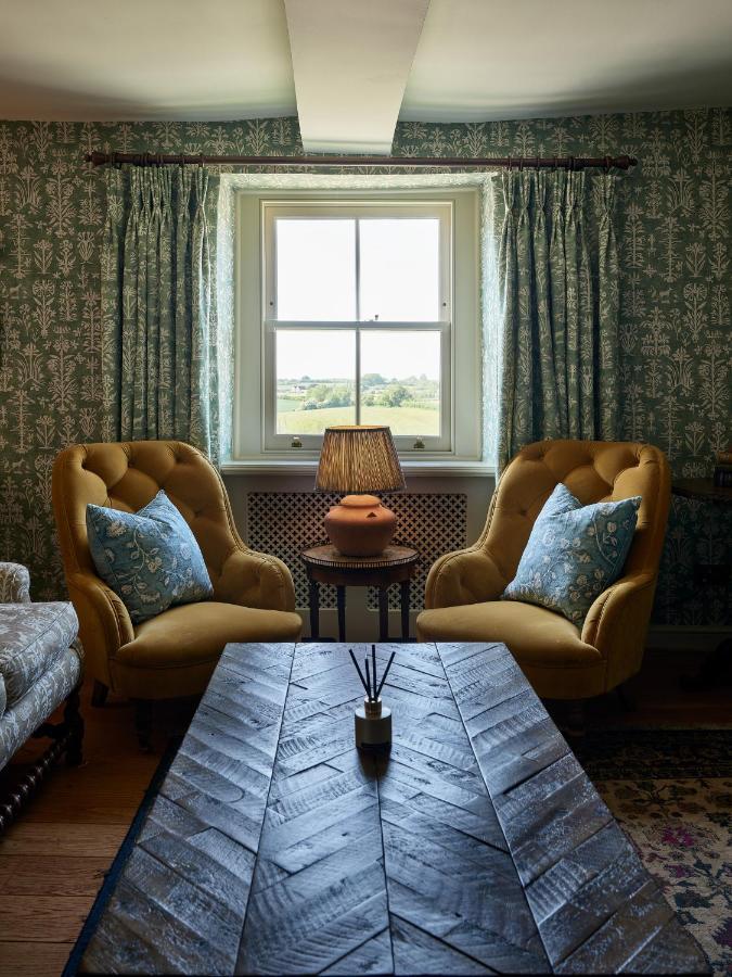 Townhouse Suites- Abbey Row Malmesbury Extérieur photo