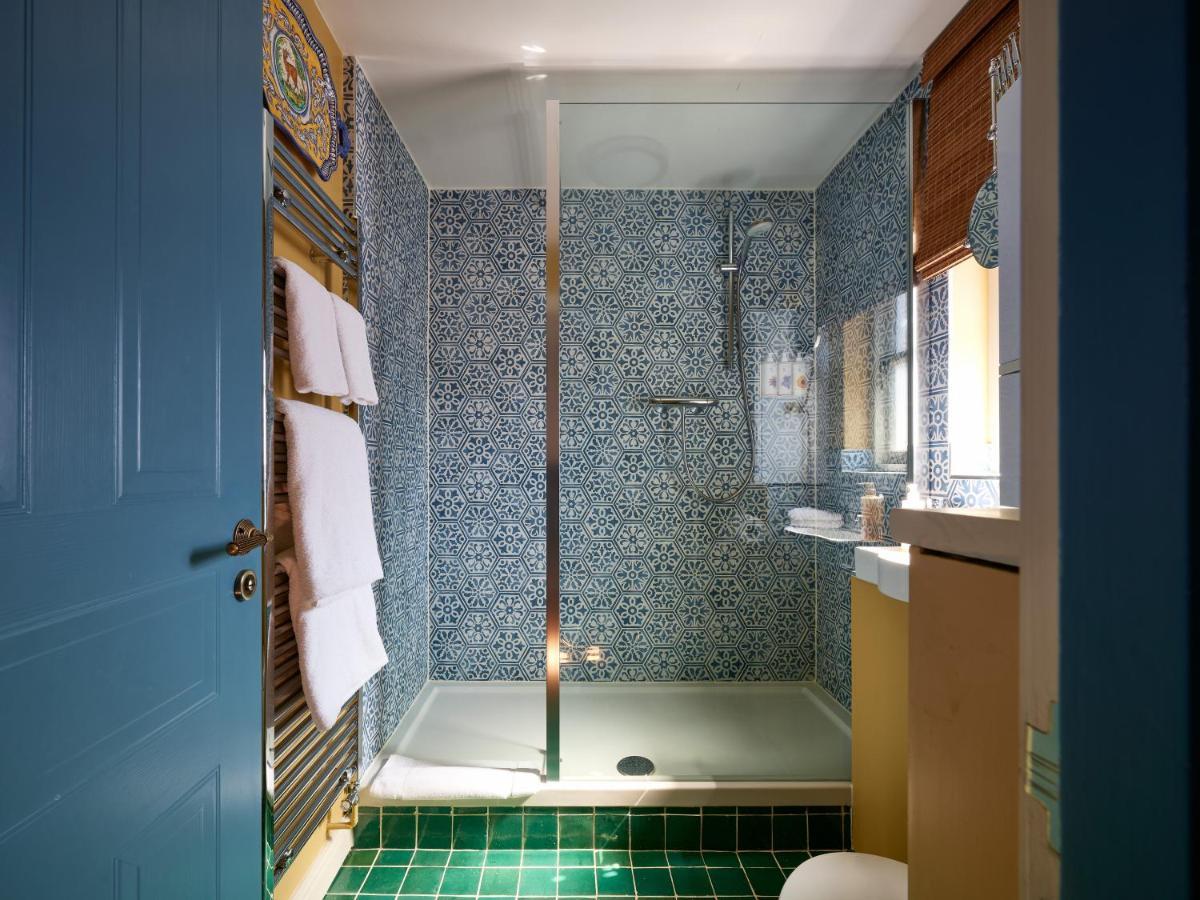 Townhouse Suites- Abbey Row Malmesbury Extérieur photo