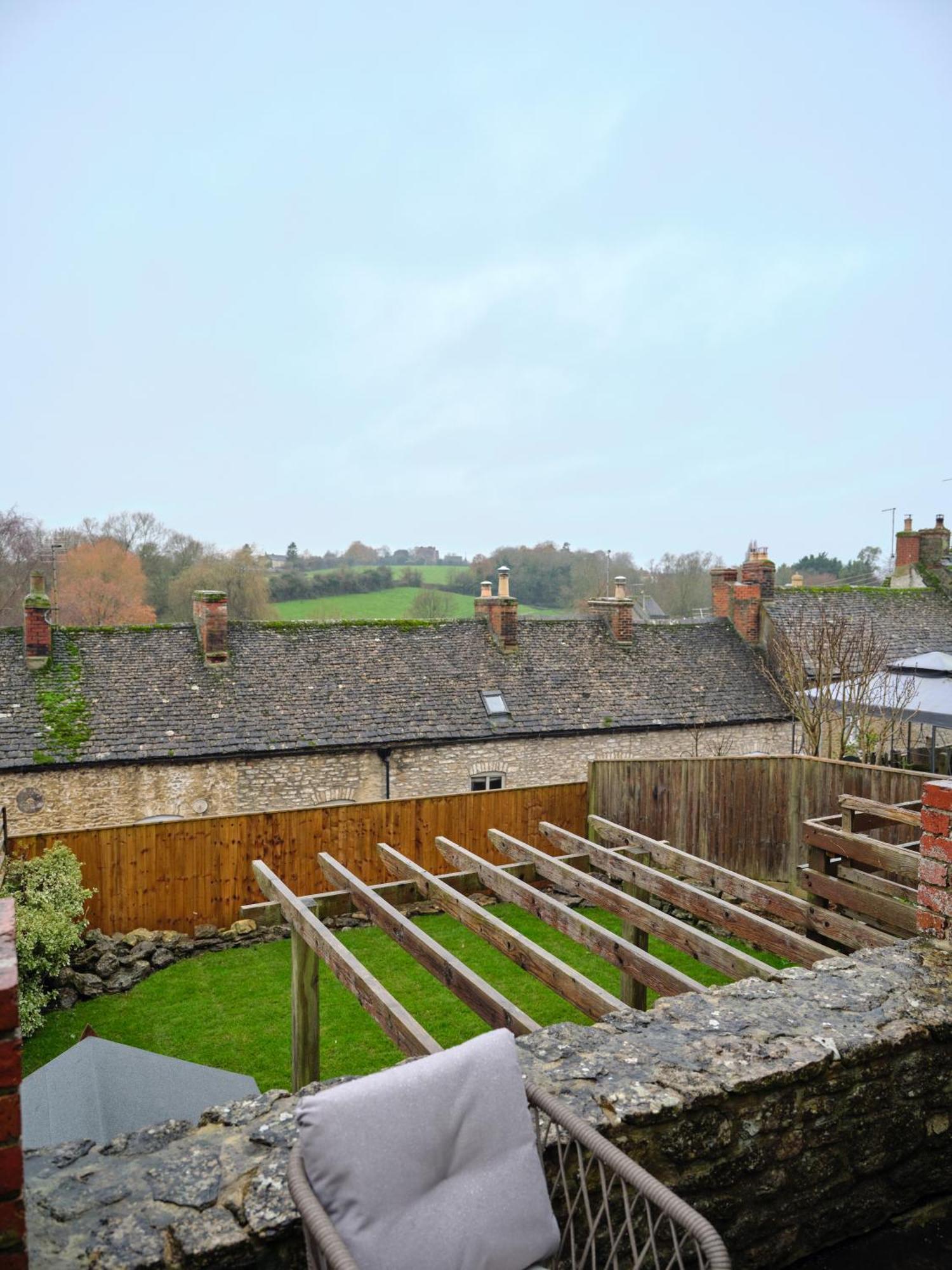 Townhouse Suites- Abbey Row Malmesbury Extérieur photo